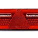 Lampa tylna KMR1 96 LED 12/24 V z trójkątem PRAWA